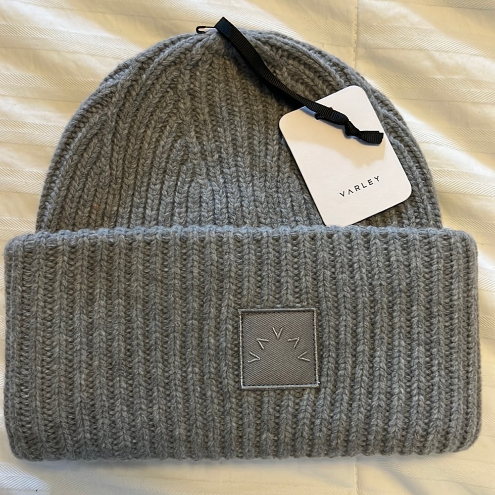 NWT Gray Varley Cresta Rib Beanie